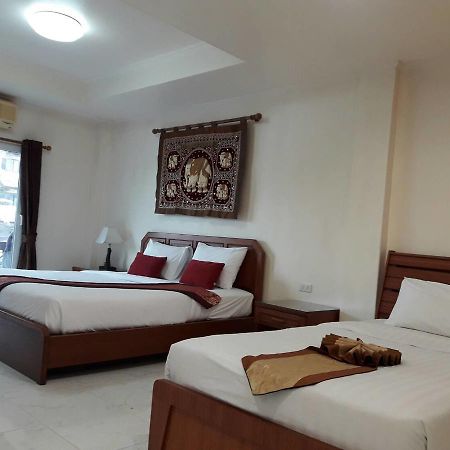 The Chillax Pattaya Hotel Bagian luar foto