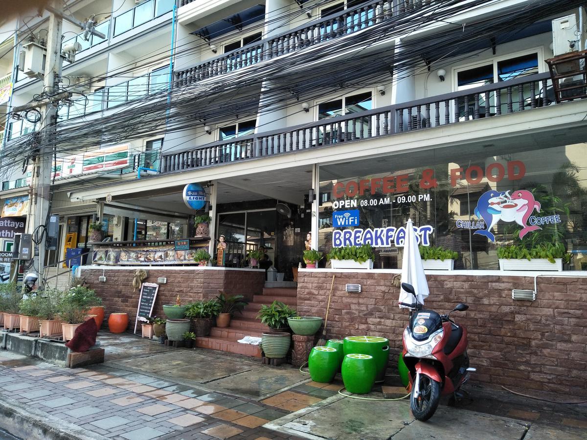 The Chillax Pattaya Hotel Bagian luar foto