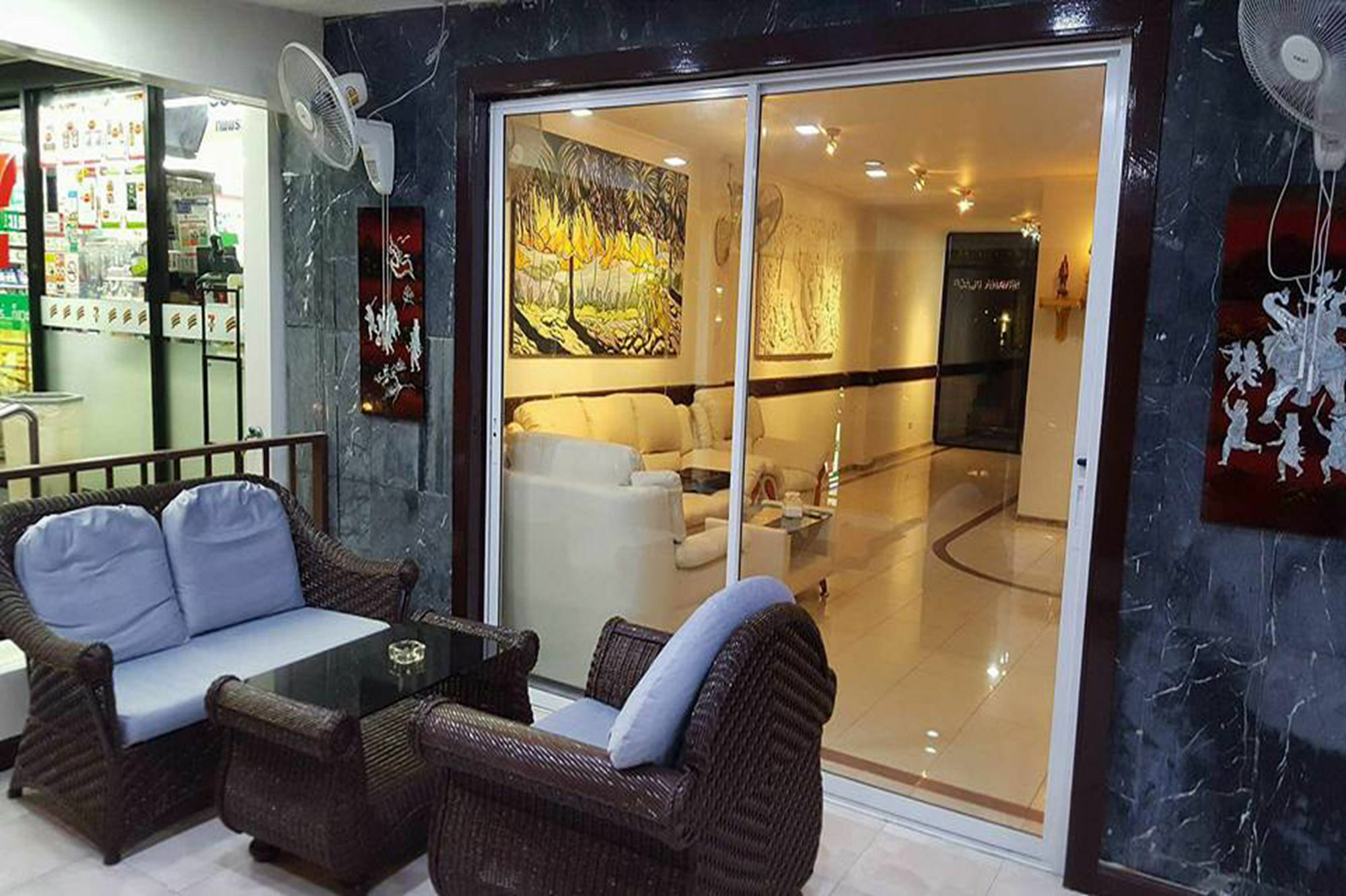 The Chillax Pattaya Hotel Bagian luar foto